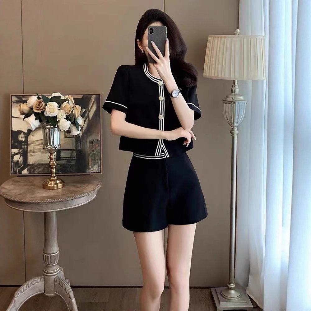 High-end Casual Fashion Suit for Women, Summer Temperament, Small Fragrant Style Top and Shorts Two-piece Set