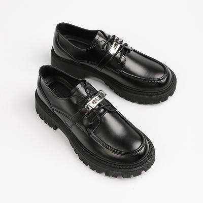 Małe skórzane buty sznurowane z klamrą dla kobiet Wiosna Nowe podwyższające na grubej podeszwie Czarne damskie buty na grubym obcasie Buty pojedyncze Mokasyny Kolegium