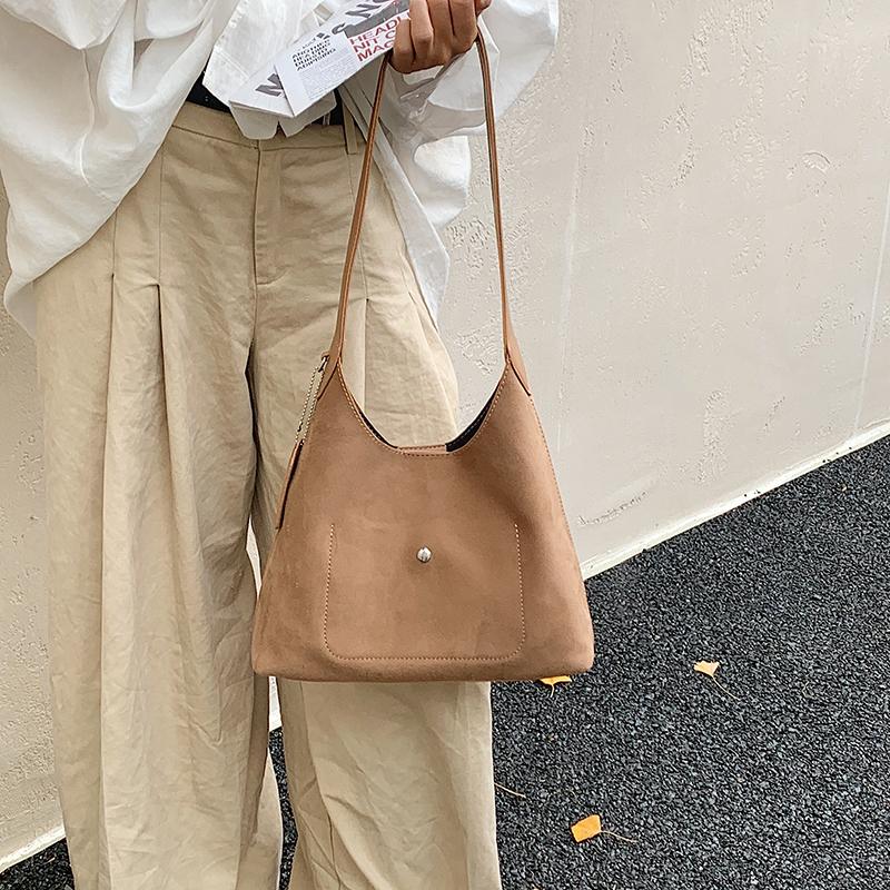 2025 Winter New Solid Faux Suede Hasp Simple Versatile Shoulder Bags Classic Classic Style Commute Portable Handbags for Women