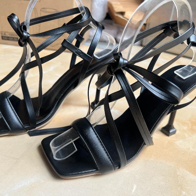 Fashion 2025 New Trend Ankle Strap Sandals Summer Women Sexy Party High Heels Black Fashion Casual Beach Sandal Zapatos De Mujer