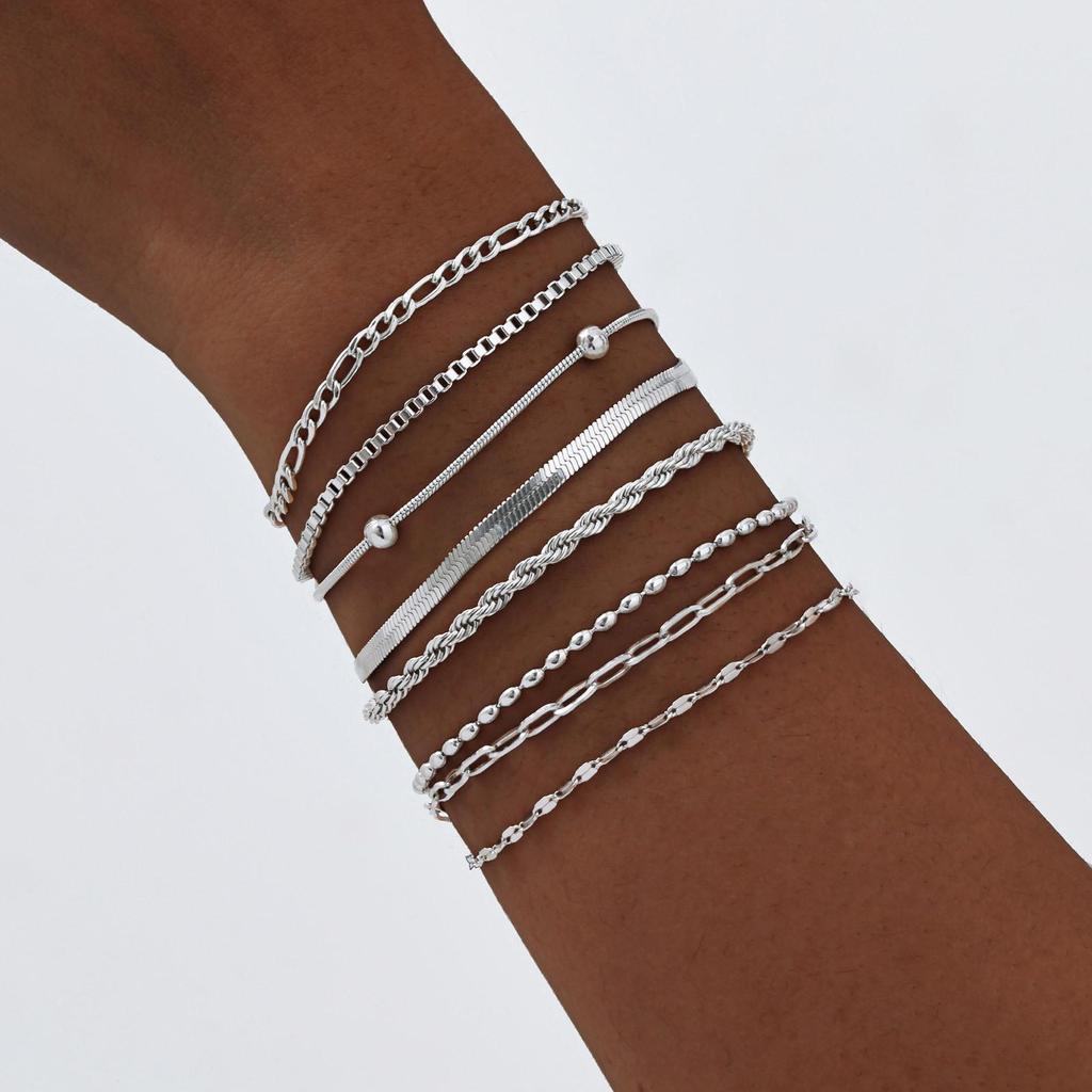 Women's Versatile Twist Chain Bracelet - Stackable and Stylish for Daily Wear
