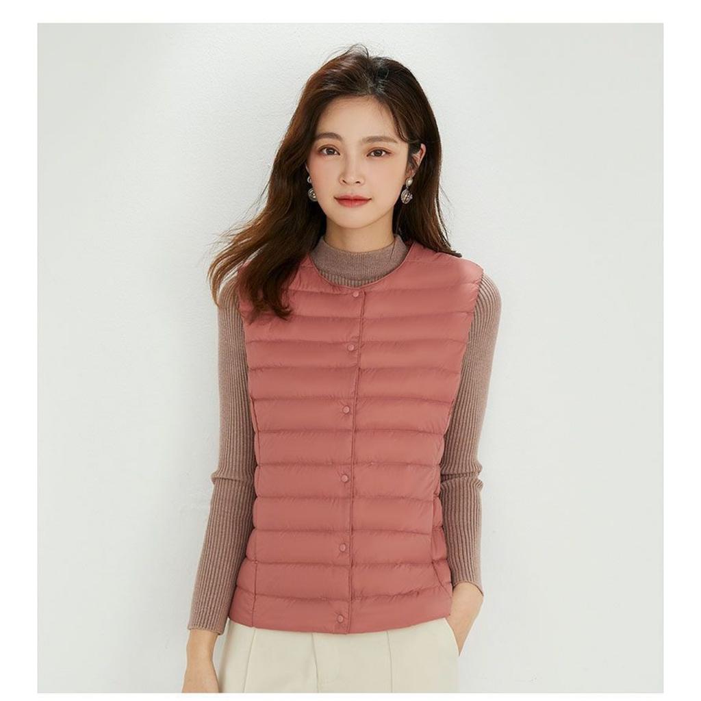 Women's V Neck Sleeveless Down Vest Regular Fit Commuter Style Lightweight Puffer Vest