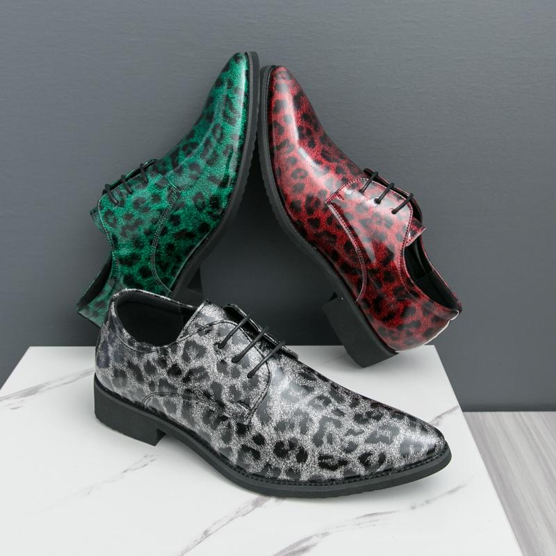 Men Derbys Oxford Leopard Print Personality Nightclub Leather Business Shoes Men's Tuxedo Wedding Dance Shoes Red Green Plus Size
