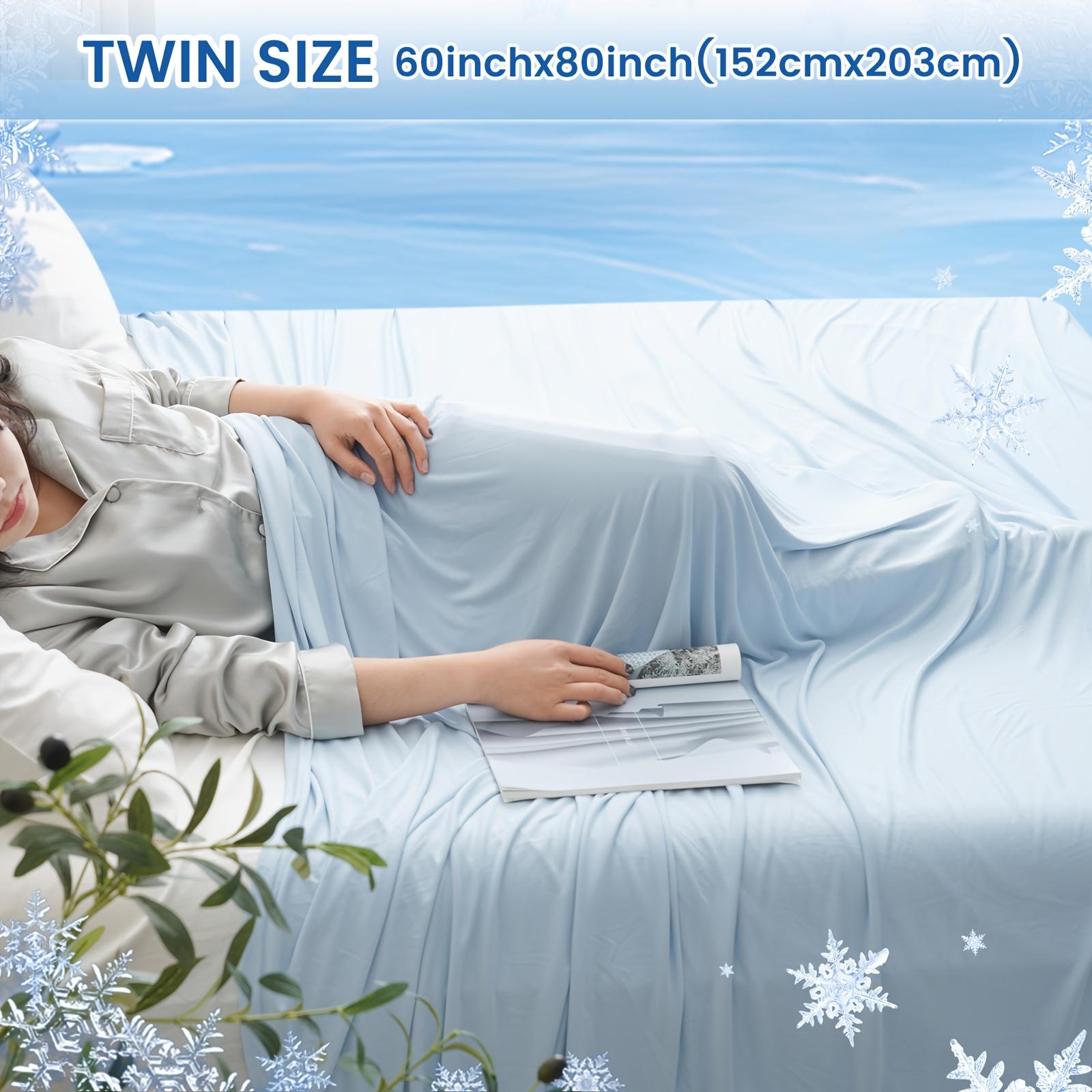 

1pc Double Cooling Blanket Soft Arc Chill Q Max 0.5 Absorbs Body Heat to Keep Cool on Warm Nights Thin Summer Throw for Hot