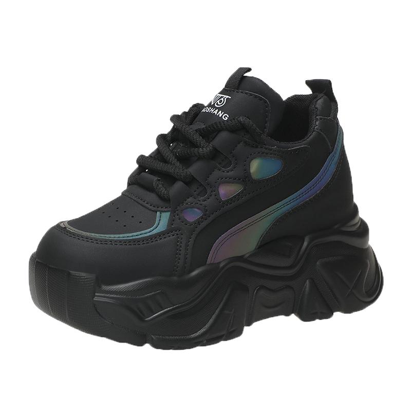 

2025 New Classic Women s Sneakers Fashion Trend Versatile Casual Board Shoes Outdoor Lightweight Breathable Running Sneakers 34