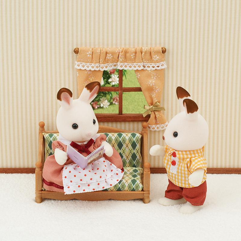 Sylvanian Families 5339 Happy Classic Living Room Set