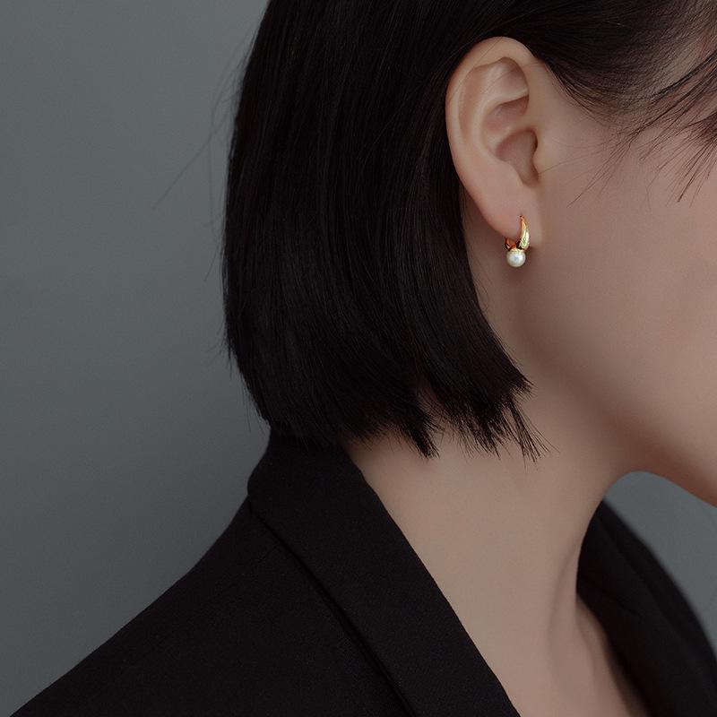 Stříbrné perlové náušnice S925 - elegantní korejský trend