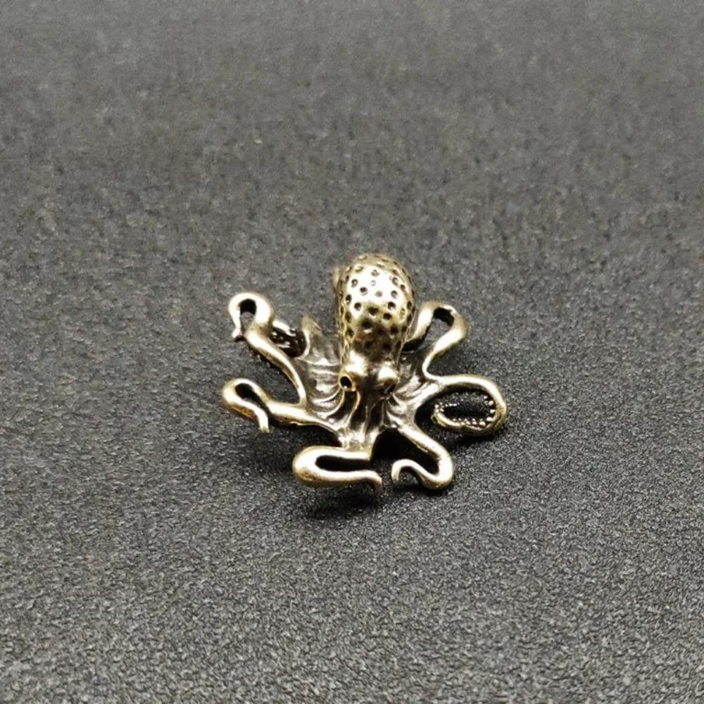 Brass Octopus Figurine Vintage Scratch-Proof Paperweight Desk Tea Pet Coloring Small Storage Rotatable Home Decor Crafts Lucky