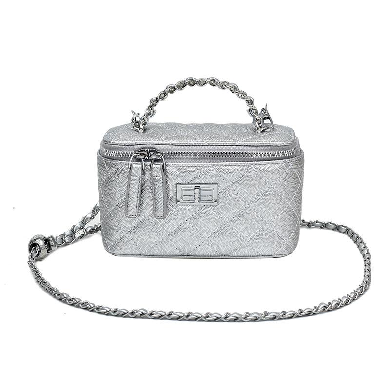 Large-capacity Bag 2026 Spring Simple Korean Versatile Single Shoulder Crossbody Diamond Chain Small Square Bag Korean Niche
