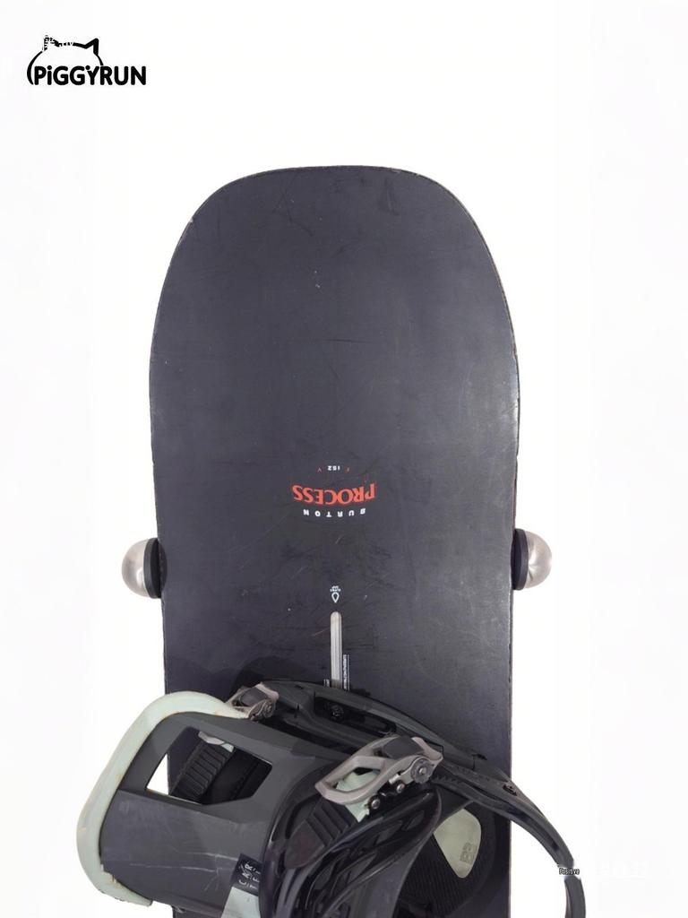 Double Snowboard and Ski Wall Mount Rack with Hooks