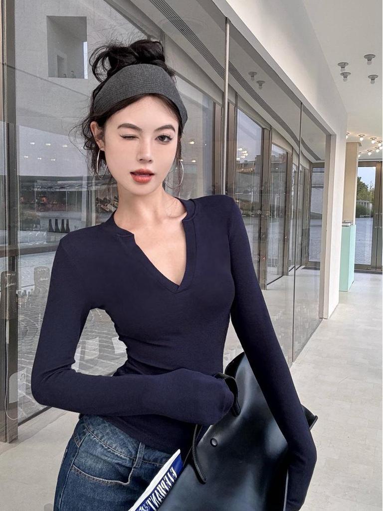 Women's Stylish Half-Open Collar Long-Sleeve Slim-Fit Base Layer T-Shirt - Short, Chic, and Perfect for Autumn/Winter