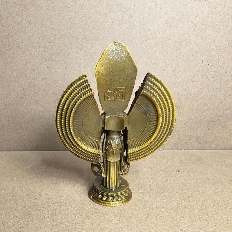 1pc Tibetan Buddhist Thousand-Armed Avalokiteshvara Bodhisattva Retro Bronze Statue For Home Worship Display Craft Ornament