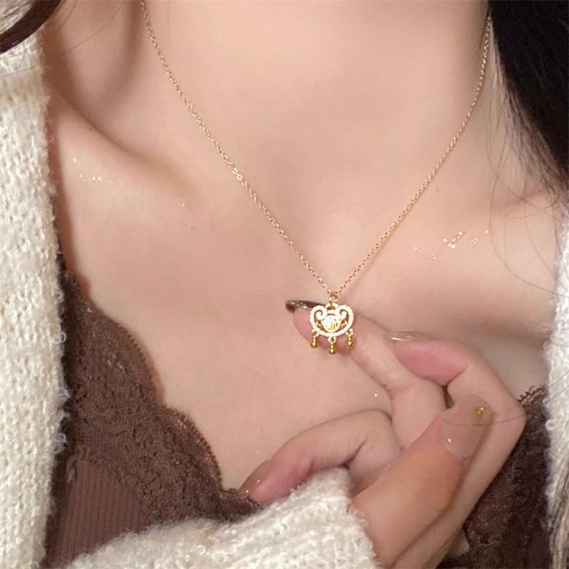 Ping An Women s Chinese-Style Longevity Clavicle Necklace - Elegant Luxury Accessory