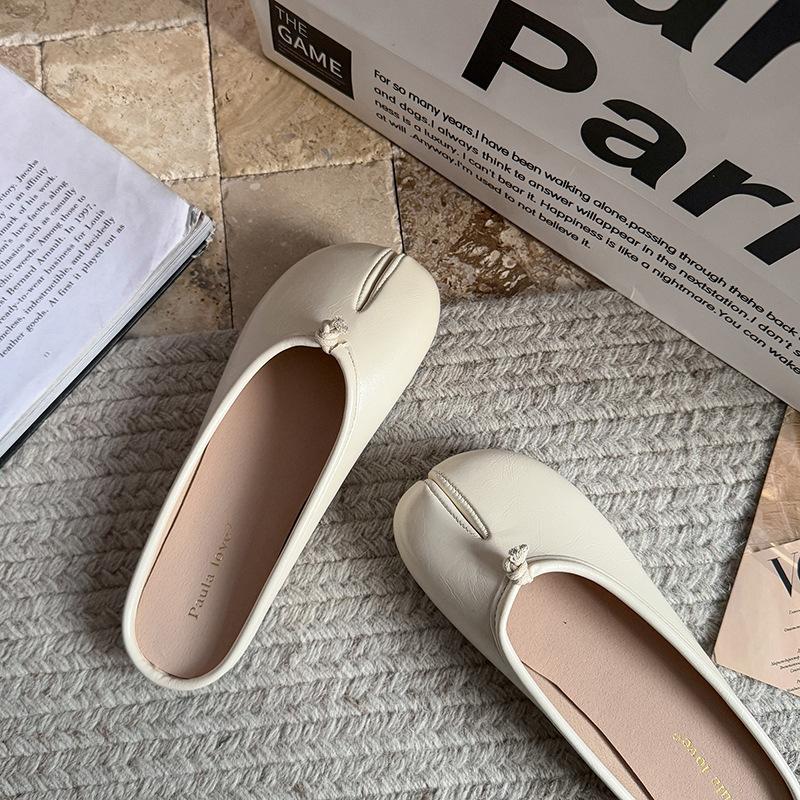 Fashion 2025Women Split Toe Flats  Shoes Woman Microfibe Comfy Flats Slippers Soft Bottom Loafers Slip on Beach Slides