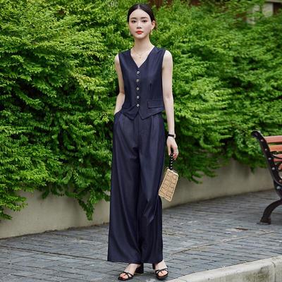 Abiti e completi – Completi con pantaloni
