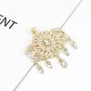 Přívěsek Dámský šperk na dvojí použití Wedding Bijoux Gold Color Crystal 2023