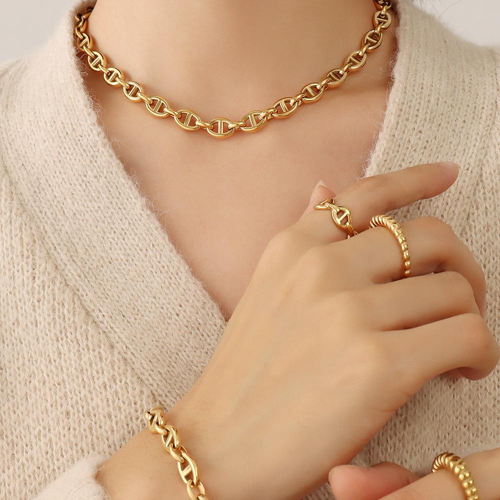 

Ретро Простой преувеличенный толстый хип-хоп популярный браслет кольцо из трех частей титановая сталь 18 карат мужчины и женщины один и тот же стиль