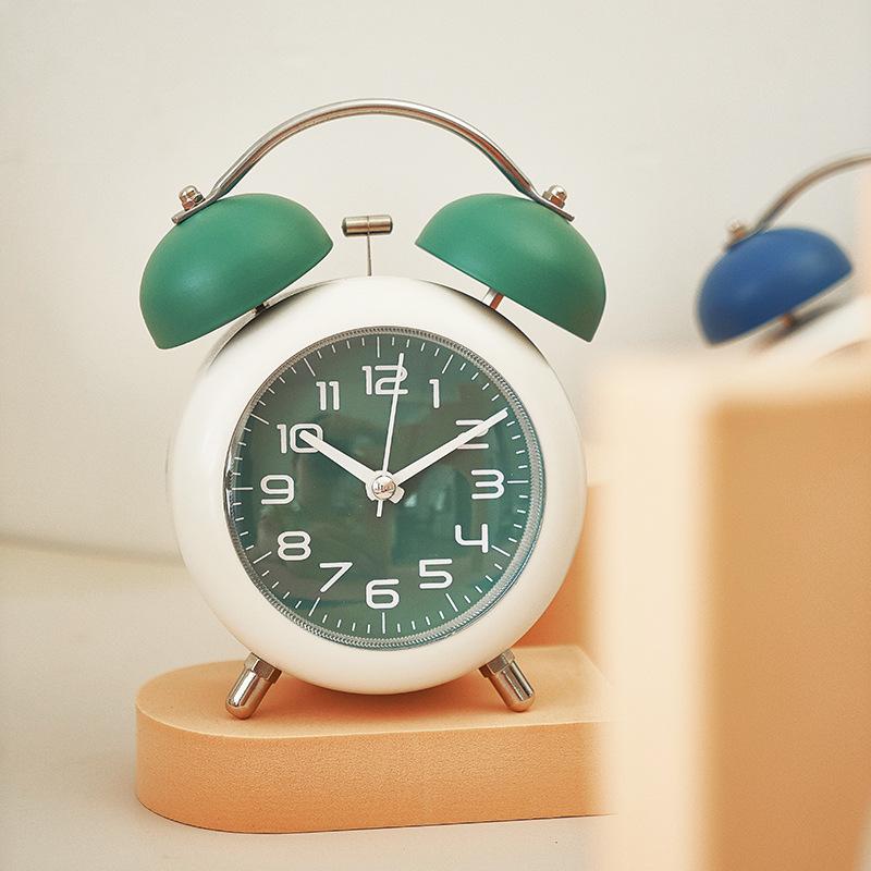 Large alarm clock wakes up creative students and children mechanical metal bell mute night light bedroom desktop clock F18