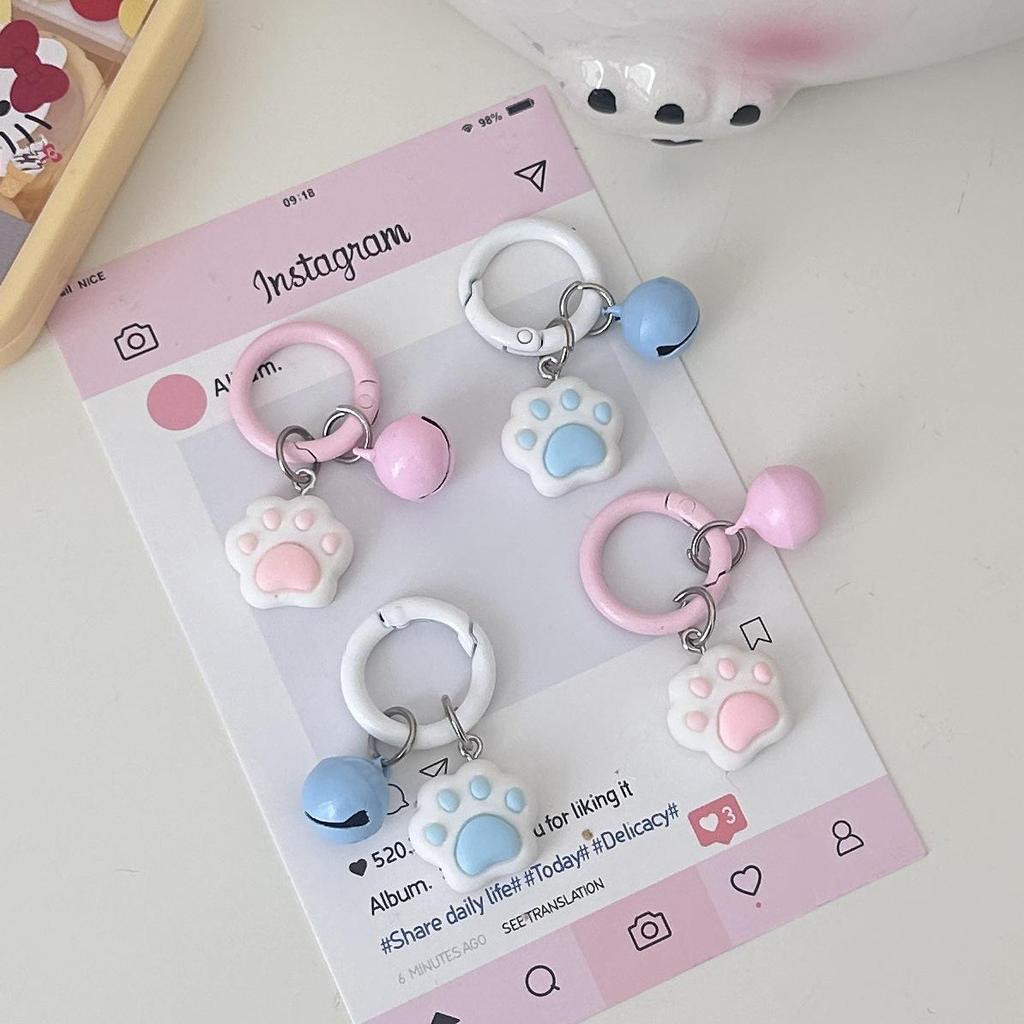 Soft Cat Paw Keychain Bell – Cute Pendant Gift for Friends & Couples