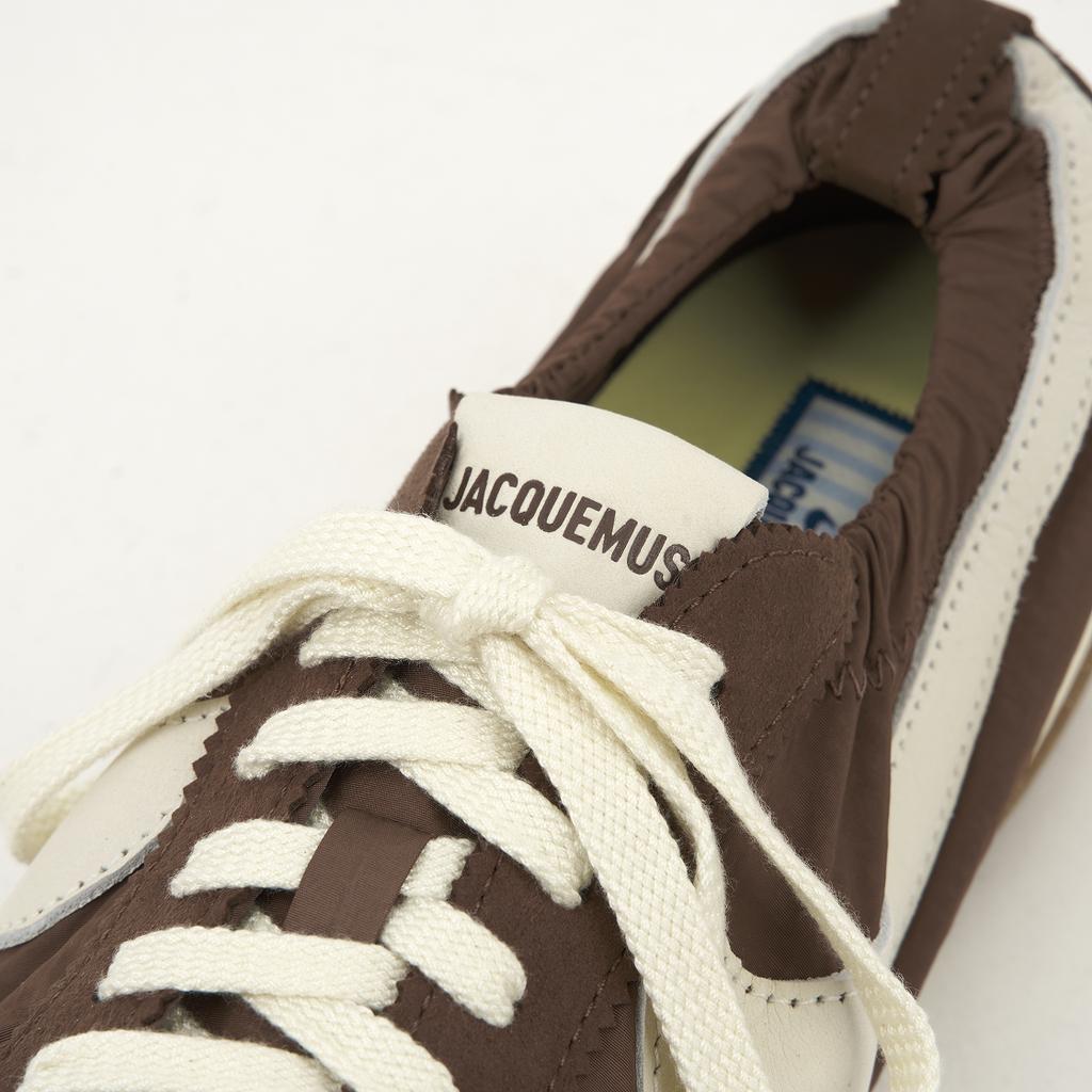 Jacquemus x Nike Moon Shoe SP Fauna Brown Scarpe da Ginnastica da Donna Giallo Morbido Cashmere HV8547-200