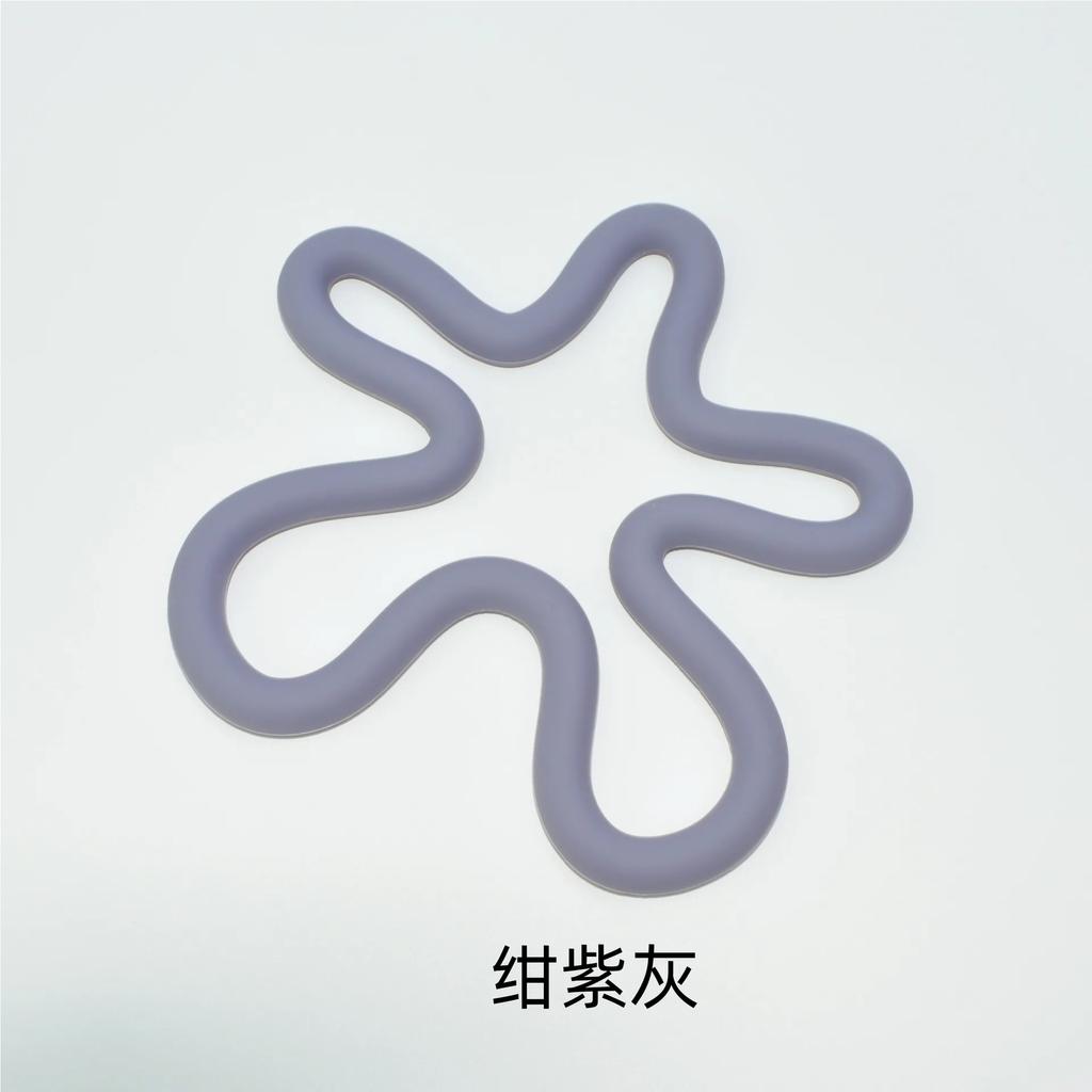 Geomeetriline kuumakindel silikoonmatt joogitassidega alusalused, libisemiskindlad potihoidja lauaalused, köögitarvikud, alusalused padjad