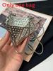Modische Mini-Metall-Kupplung in Diamantform für den Abend und Damenabende