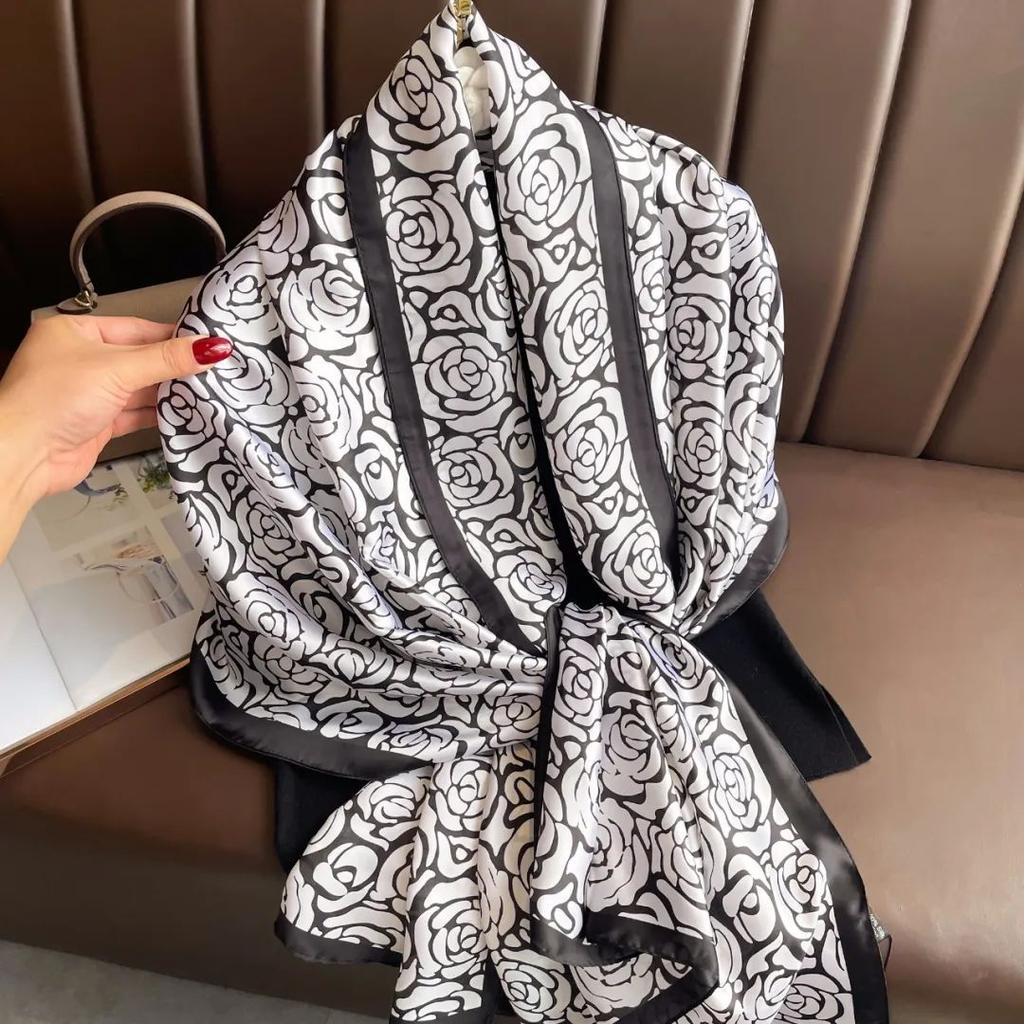 New Style of Beautiful Brocade Scarf for Women's Spring and Autumn Style Fashionable Korean Style with Versatile Style Hangzhou Silk Scarf Shawl