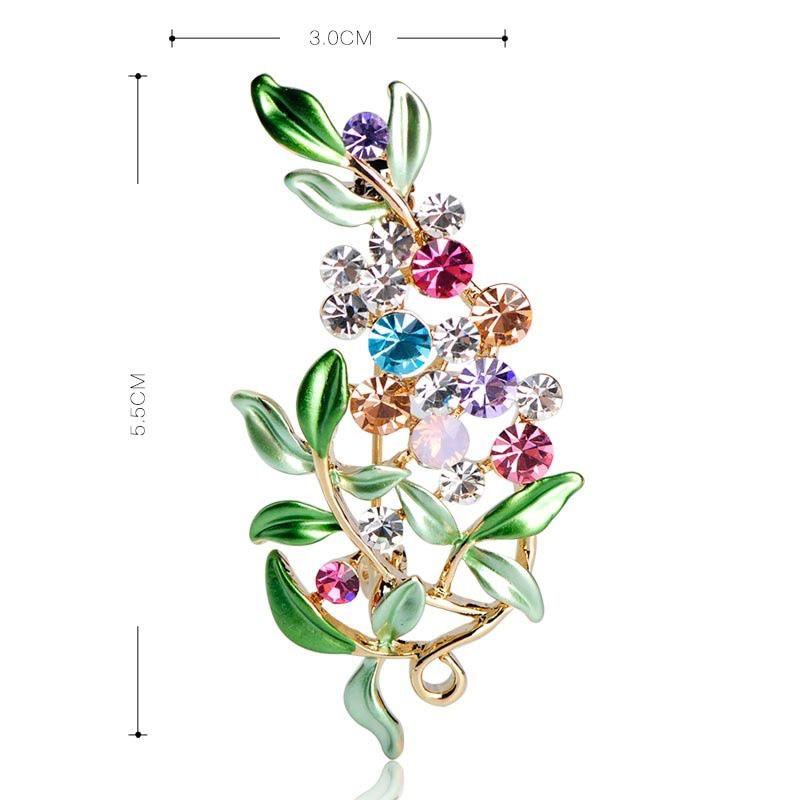 Elegant European & American Floral Brooch: Romantic Mori Style Lapel Accessory for Women's Coats