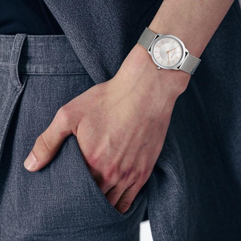 Calvin Klein Quarz Uhr Quarzwerk Edelstahl Armband 36mm Silbernes Zifferblatt Gleicher Stil für Männer und Frauen 30 Meter Wasserdicht K3M521Y6