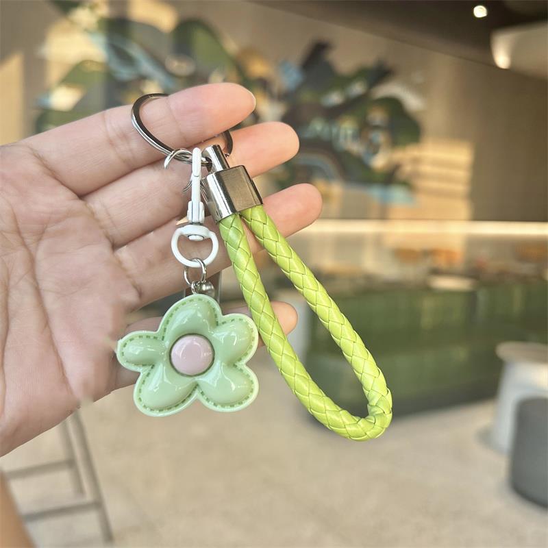 Dopamine Colorful Flower Keychain Set: Girlish Heart Charm, Nail Clipper, Ear Pick Accessories
