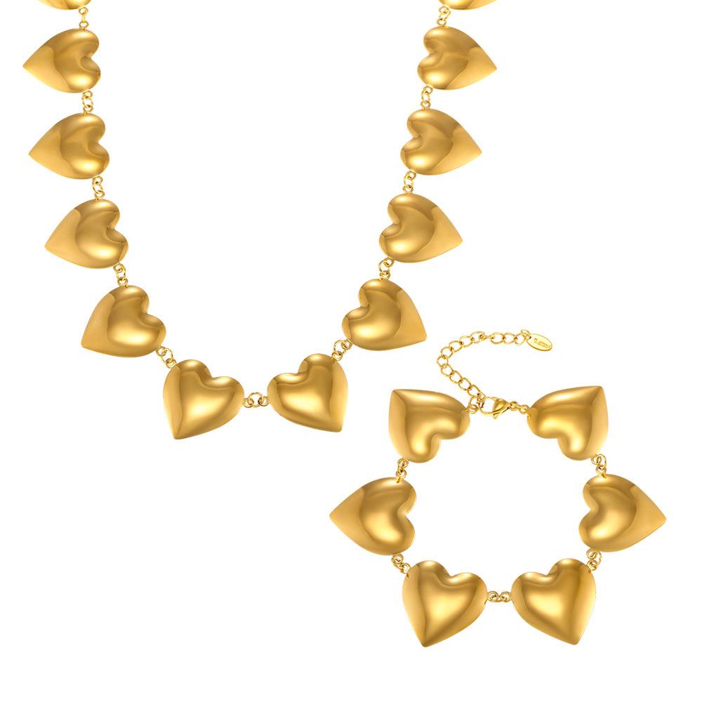 European & American Peach Heart Chain: Simple Style Niche Design Heart Bracelet & Necklace Set, 18k Gold-Plated Stainless Steel.