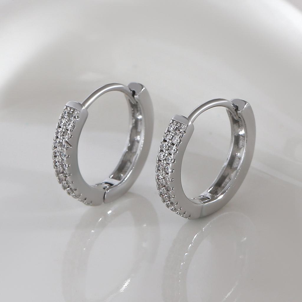 Smooth Surface Stud Design, Versatile Ear Pins with A Simple and Elegant Style, Fashionable and Creative Ear Jewelry