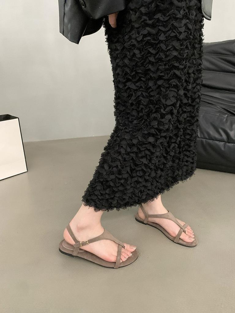 2025 Korean Version Summer New Fashion Versatile Toe Niche Flat Sandals Women Wear Beach Retro Roman Shoes