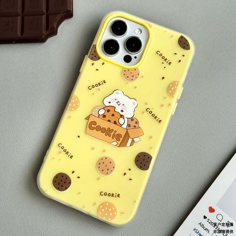 Biscuit bear is suitable for Apple 16/17promax mobile phone case iPhone15 skin scrub 13/12 jelly 14.