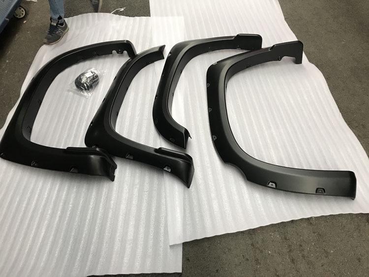 Rivet Wheel Arch Fender for 2014-2021 Toyota Tundra: Thickened and Widened Wheel Eyebrow Injection Molding