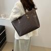 Beautiful personalized texture bag women's large-capacity tote bag commuter office worker fashion trendy shoulder bag