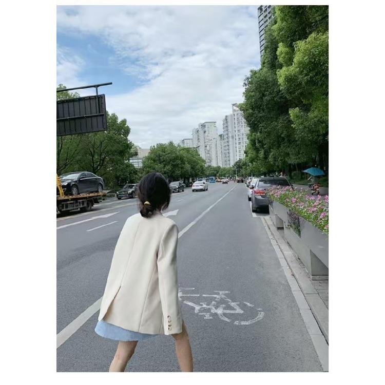 Chic and Elegant Ladies' Short Suit Jacket with High-end Vibes for Early Spring, Trendy Korean Style Suit Perfect for Petit