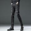 Europejskie Męskie Elastyczne Jeansy Slim Fit z Haftem - Modne Koreańskie Czarne Spodnie