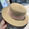 French Elegant Pearl Chain Flat Top Straw Hat Women's Spring and Summer Sunscreen Hat Seaside Vacation Sun Hat Versatile Top Hat