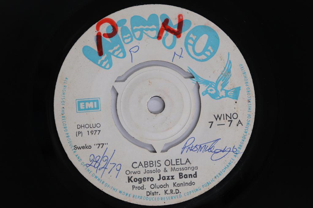 7inch Record KOGERO JAZZ BAND - Cabbis Olela / Mama Esther Asingo WINO77 WINYO 1977 Kenya World Music Used