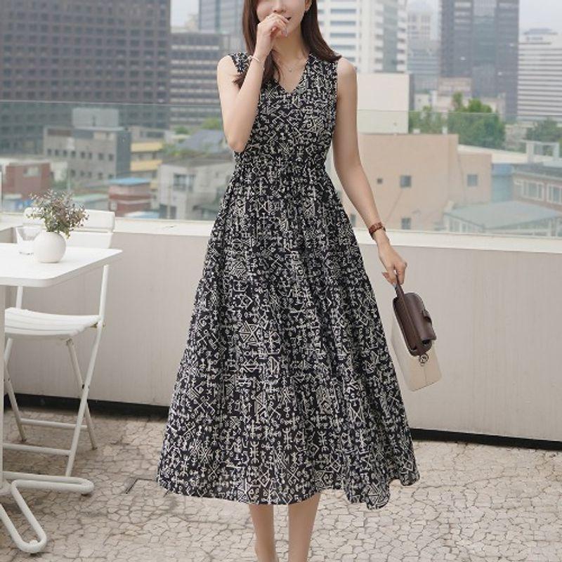 

Korean Style Summer Lady Commuter Ol Retro Symbol Print V-neck Lace-up Waist Sleeveless Vest Mid-Length Dress Black(Figure) 4XL