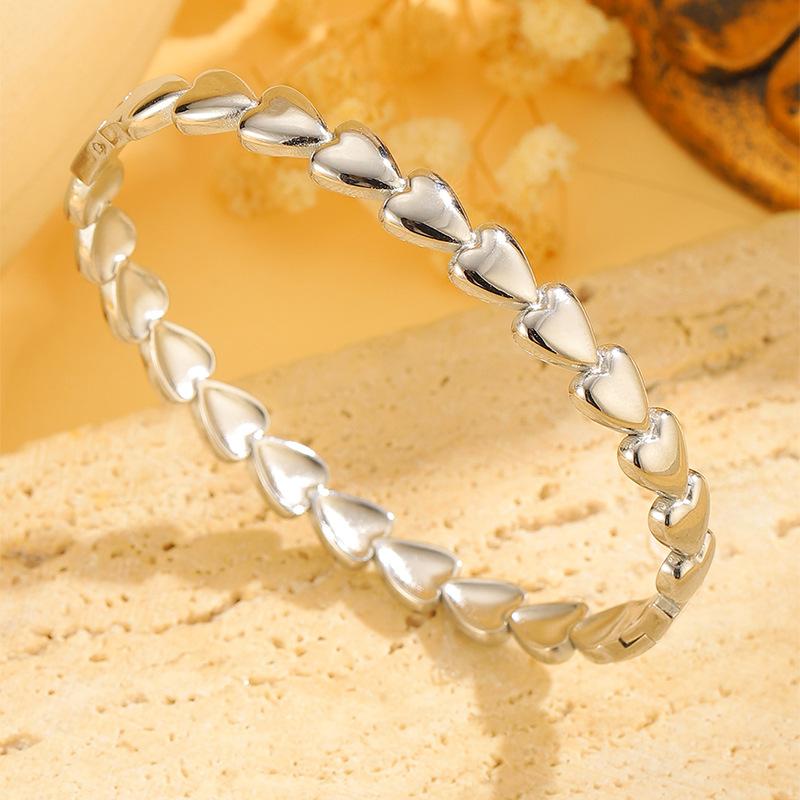 Korean Version of Ins Love High-end Versatile Light Luxury Versatile Buckle Bracelet