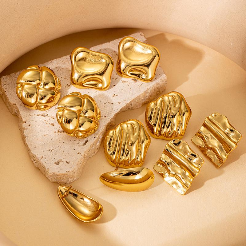 

European & American Retro Metal Petal Texture Earrings