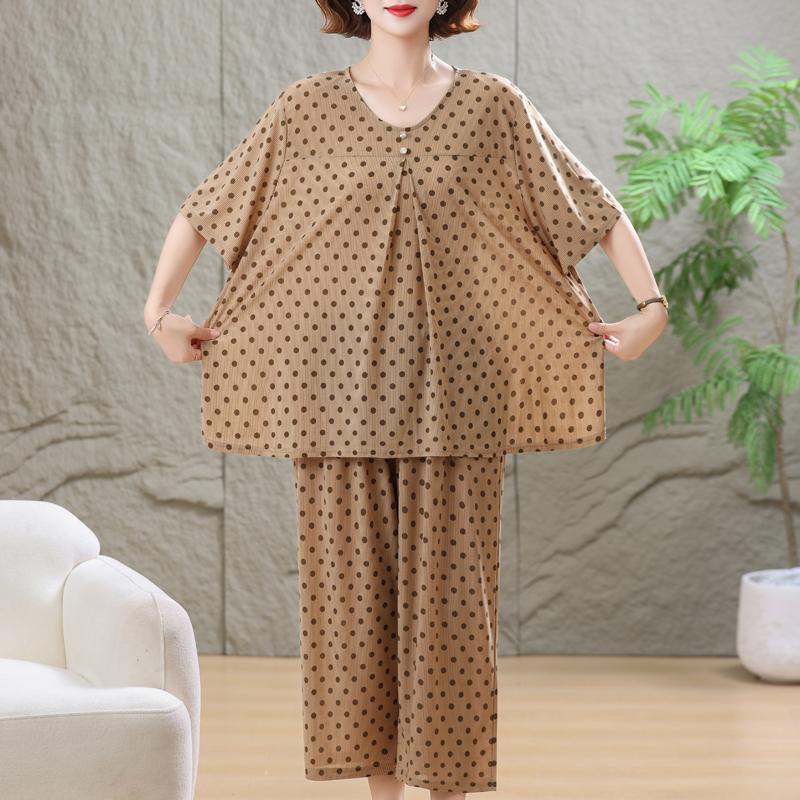 Completo estivo da donna taglie forti in 2 pezzi, set casual con top in seta ghiacciata e pantaloni capri (3XL-7XL)