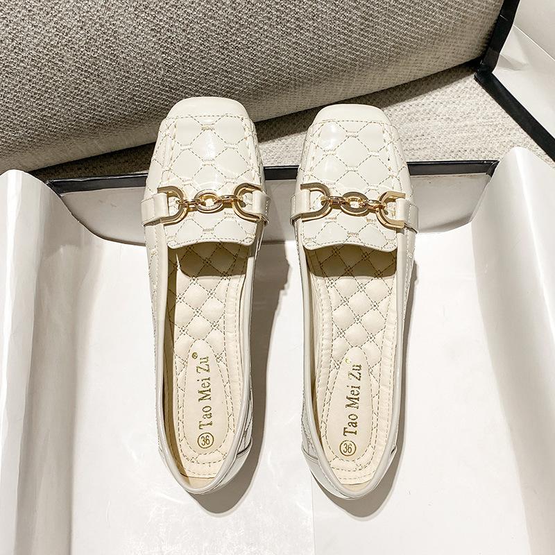 

Мода 2025 Новые Роскошные Женские Балетки Квадратный Носок Неглубокий Вырез Мягкая Подошва Удобные Маленькие Кожаные Туфли Модная Повседневная Обувь 33 бежевый