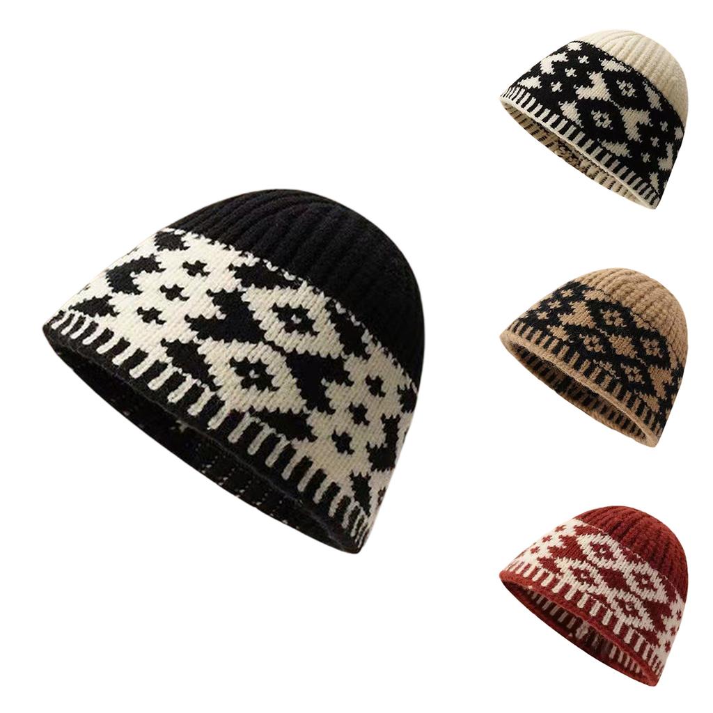 Women's Thick Plush Hat Keeps Warm And Versatile, With A Cold Hat Covering