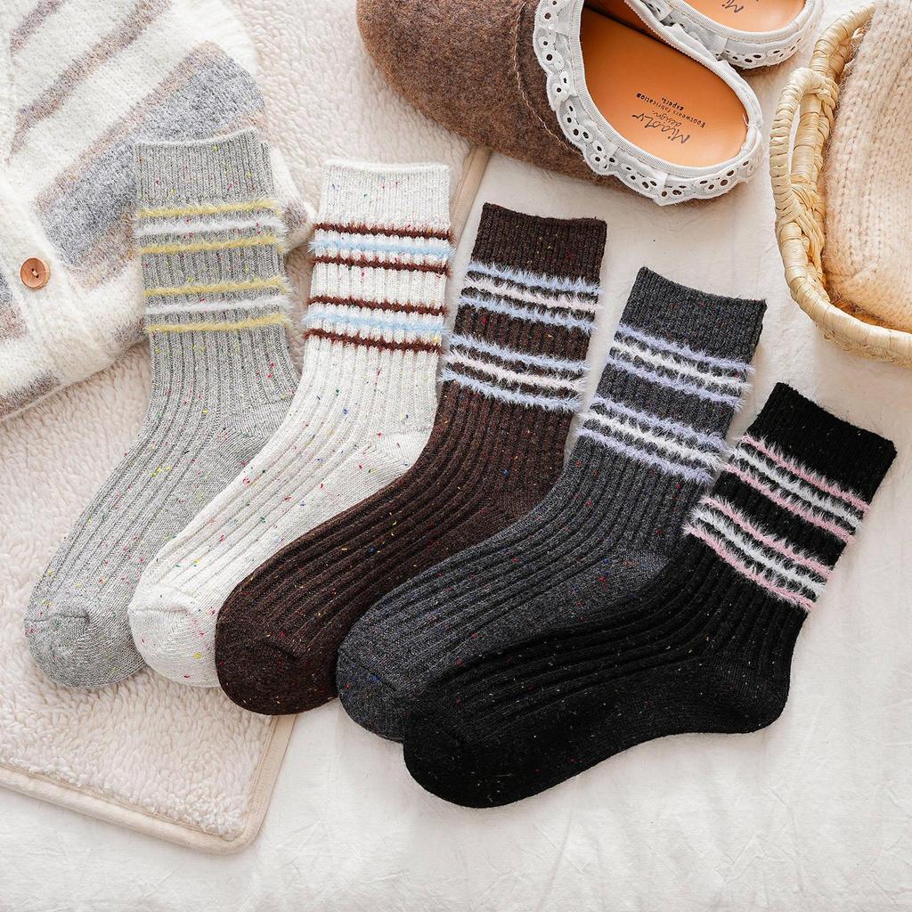 Chaussettes en Laine Rayées Pelucheuses Style Coréen - Femme Couleur Café Épaisses Chaudes en Polaire pour l'Automne Hiver