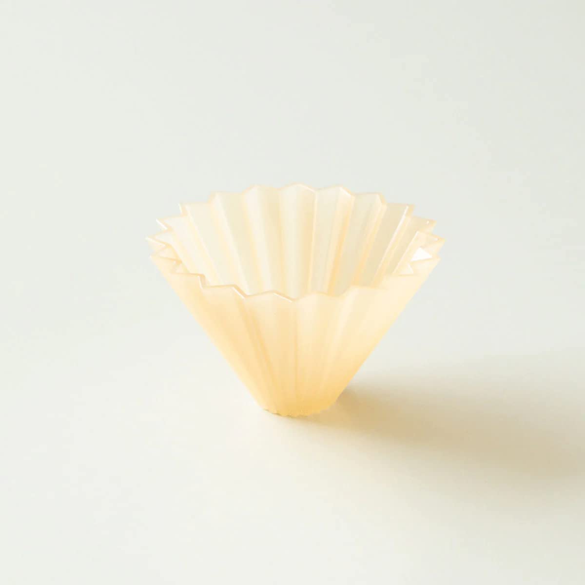 

ORIGAMI Dripper air S матово-бежевый Сделано в Японии (на 1-2 чашки) бежевый