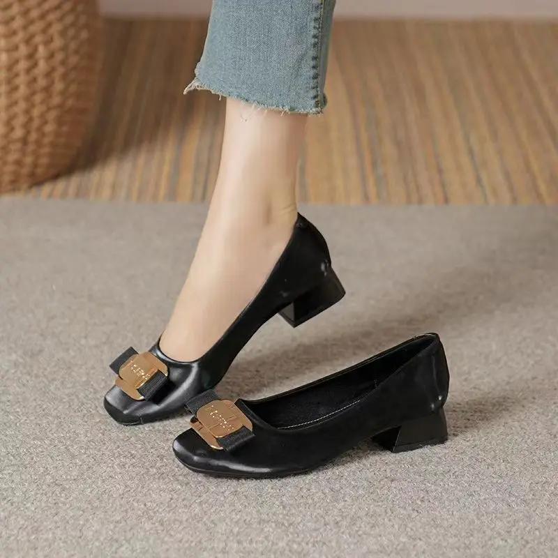 Mit mittleren Absätzen, eckiger Zehenpartie, Damenpumps, Schuhe für Damen im Angebot 39, schick und elegant, lässig, Frühling, Luxusmarke, Beau Today, Y2k