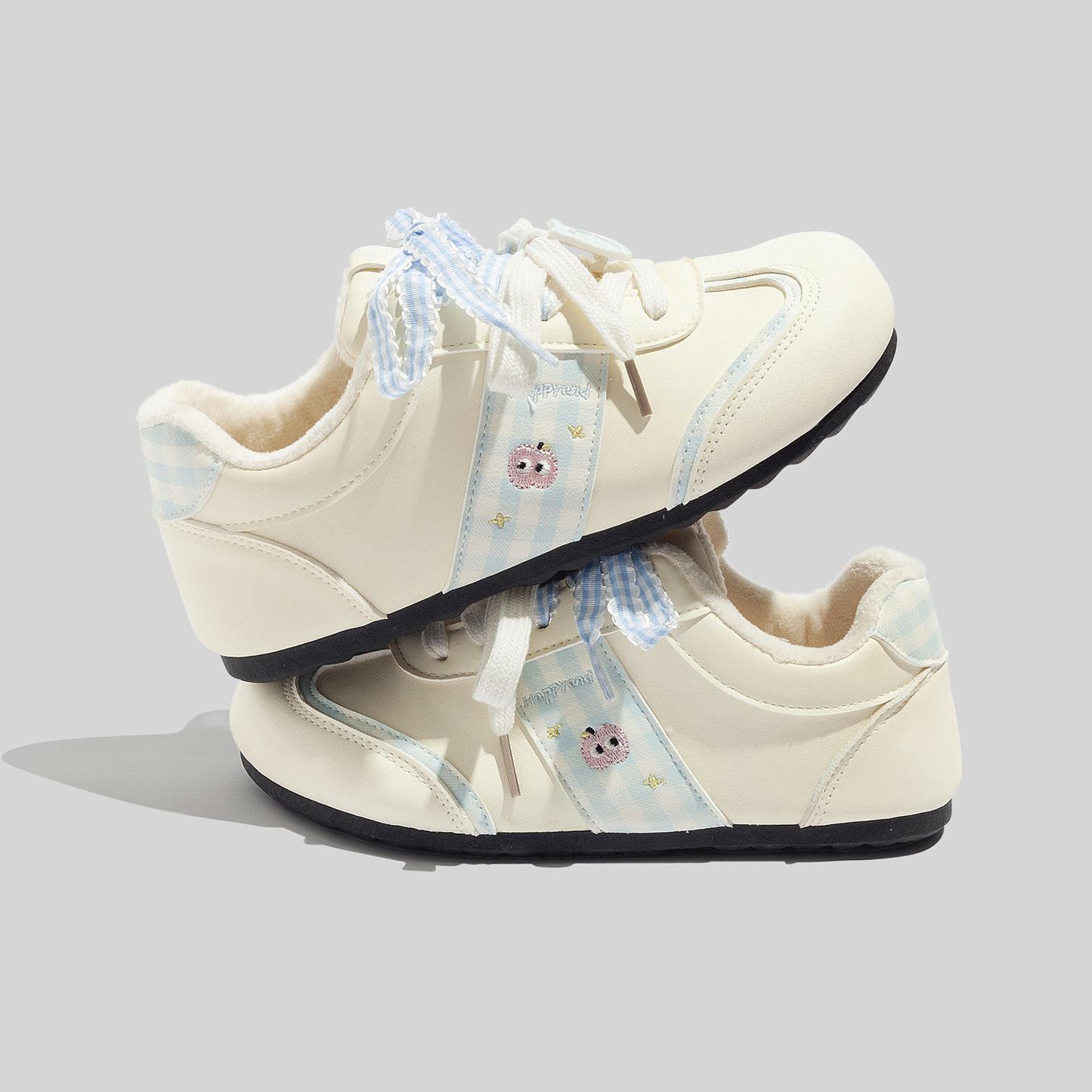 

Belle yellow two cotton shoes casual velvet warm cute cartoon campus flat-bottomed German training shoes 35